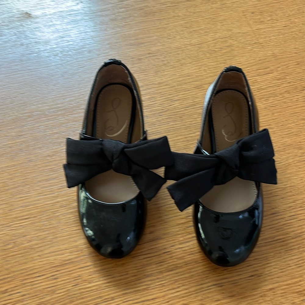 Sam Edelman Little Girls Mary Jane on black patent with bow size 13